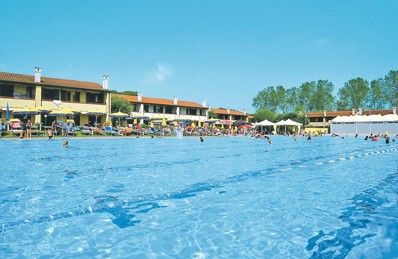 Tize Village Rosolina Luaran gambar
