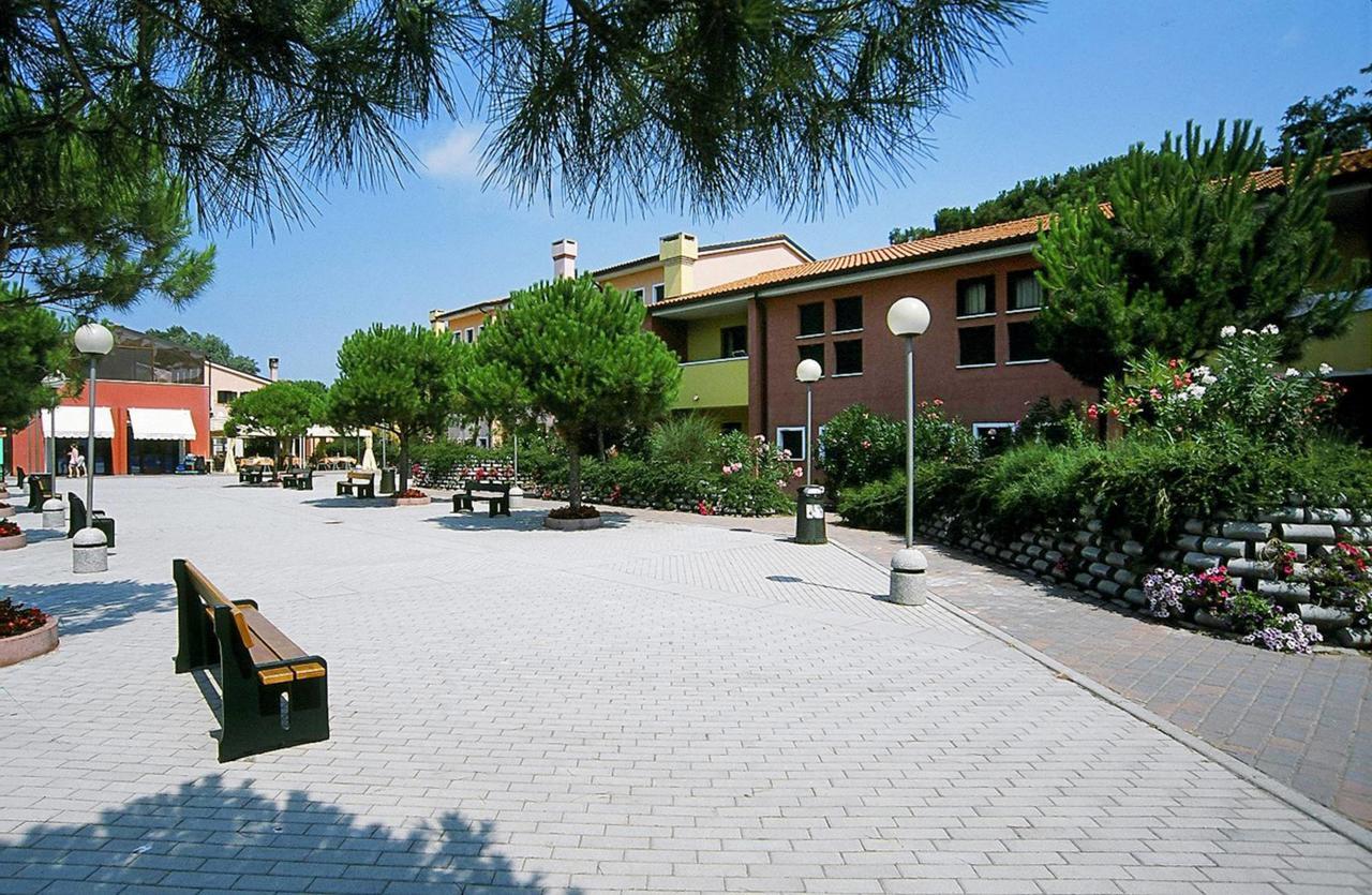 Tize Village Rosolina Luaran gambar
