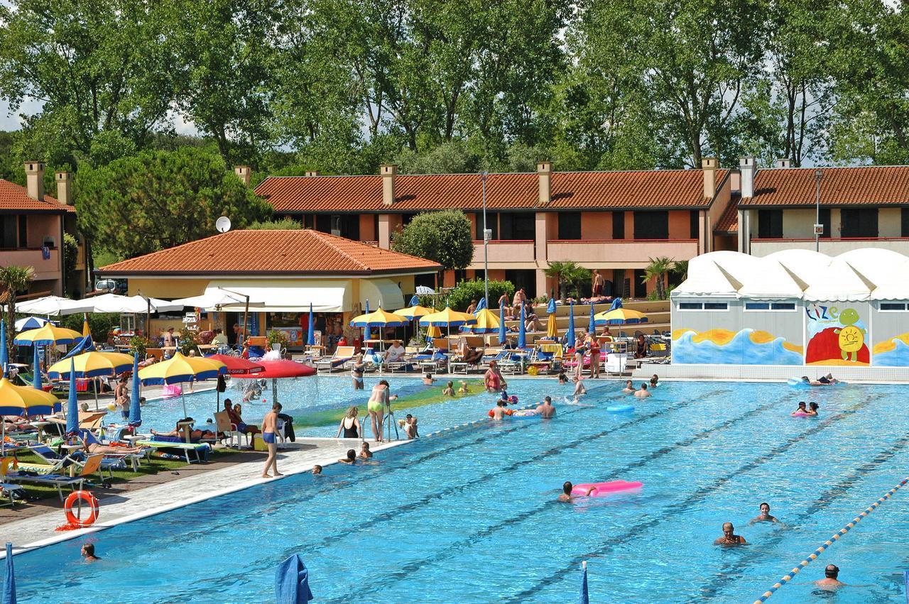 Tize Village Rosolina Luaran gambar