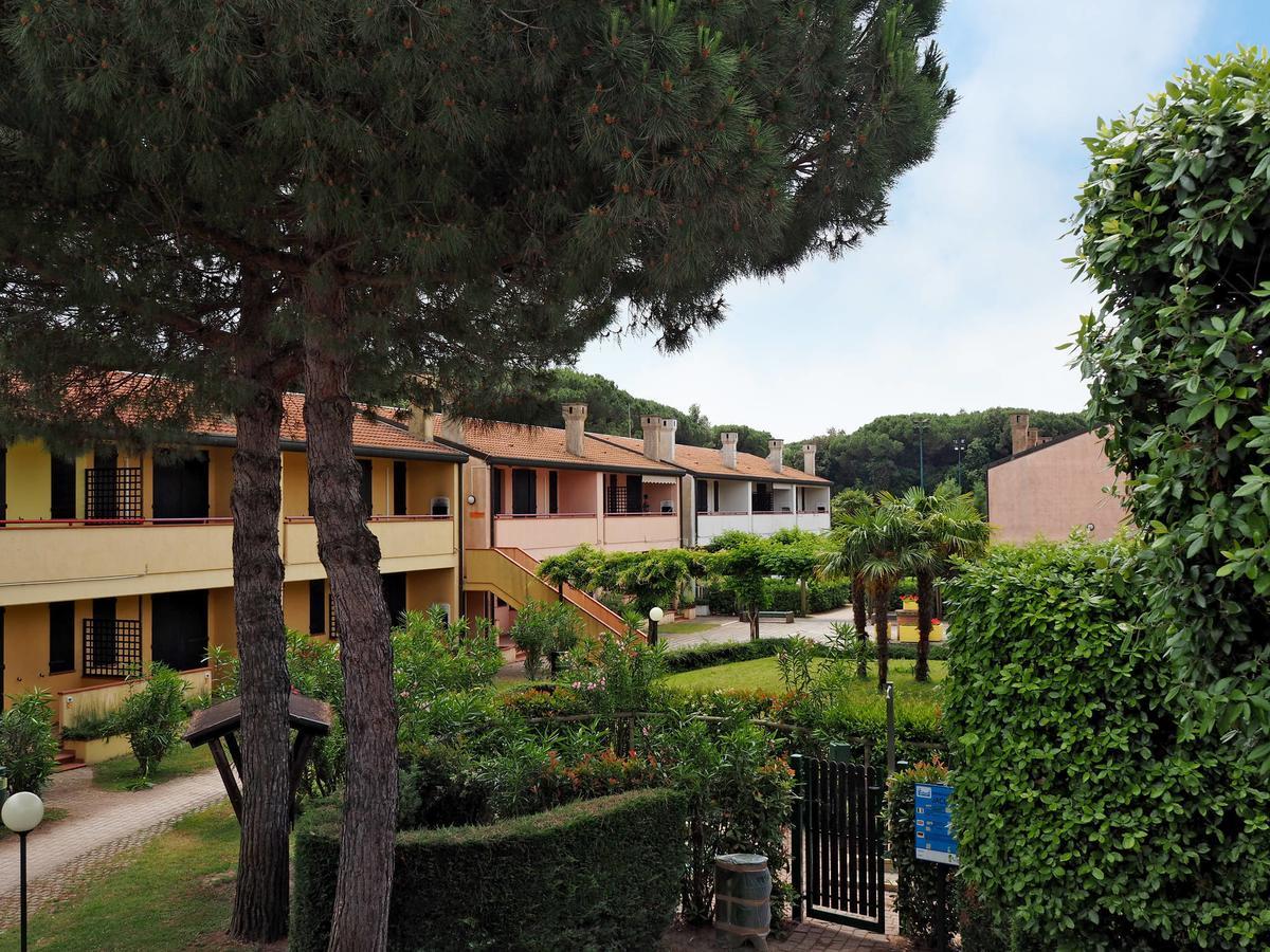 Tize Village Rosolina Luaran gambar